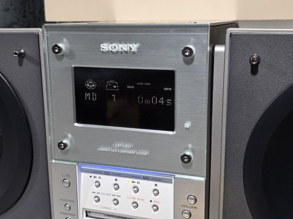 Sistem audio SONY CMT-MD1, combina premium, mini disc, cd-player,  radio, boxe amplificator, telecomanda