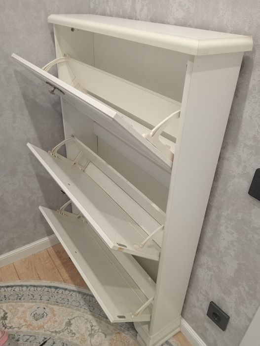 Продается Обувница