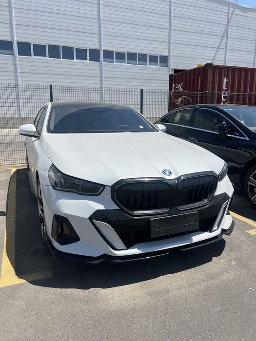 Bmw i5  50L  2025 йил