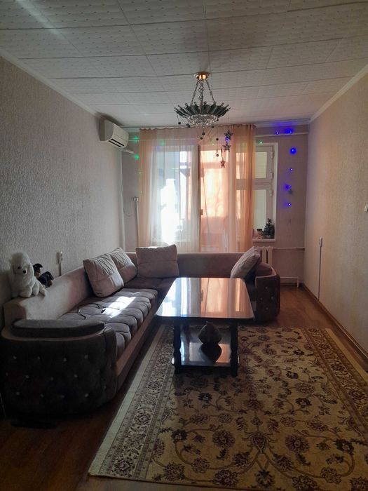 продам уголки 2 шт