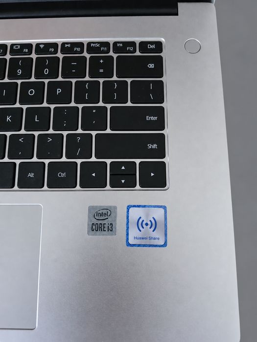 Laptop Huawei 15 Full HD in stare perfectă