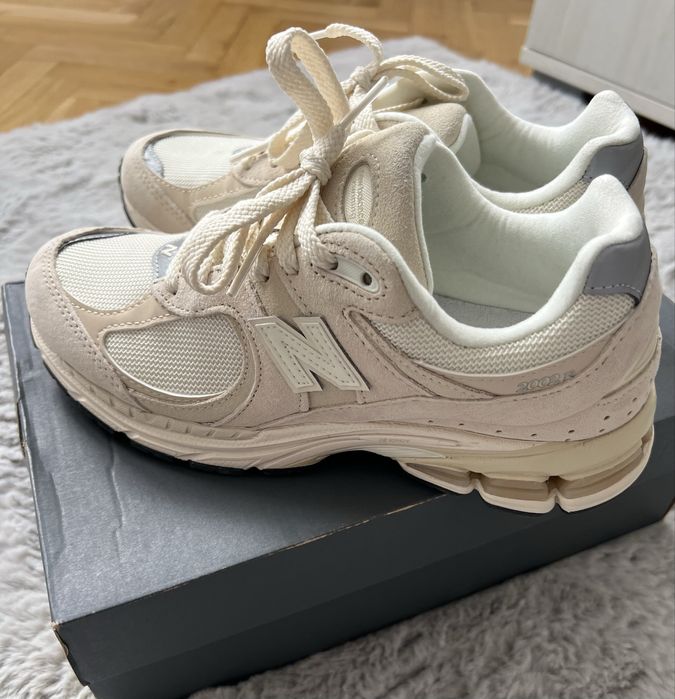 Маратонки New Balance 2002