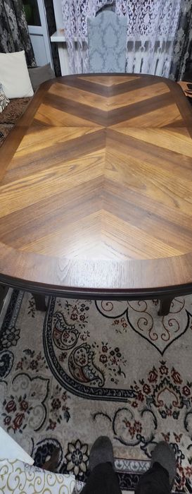 Продам дубовый стол
