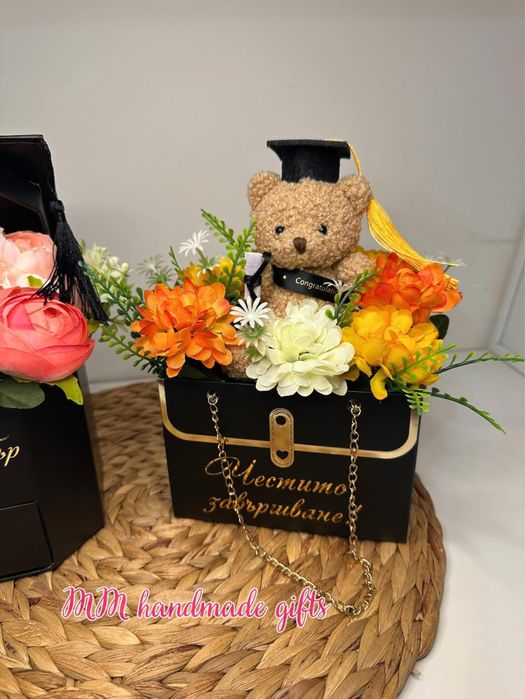 Аранжировки с цветя / букети