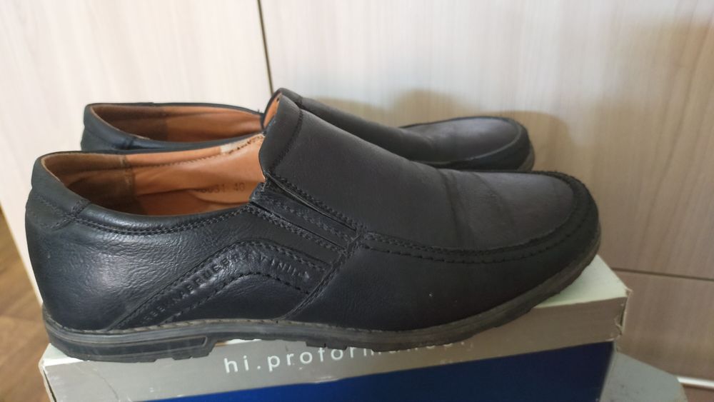 Продам туфли размер 40