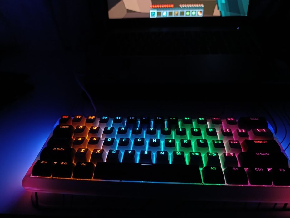 Продам клавиатуру LEAVEN K610