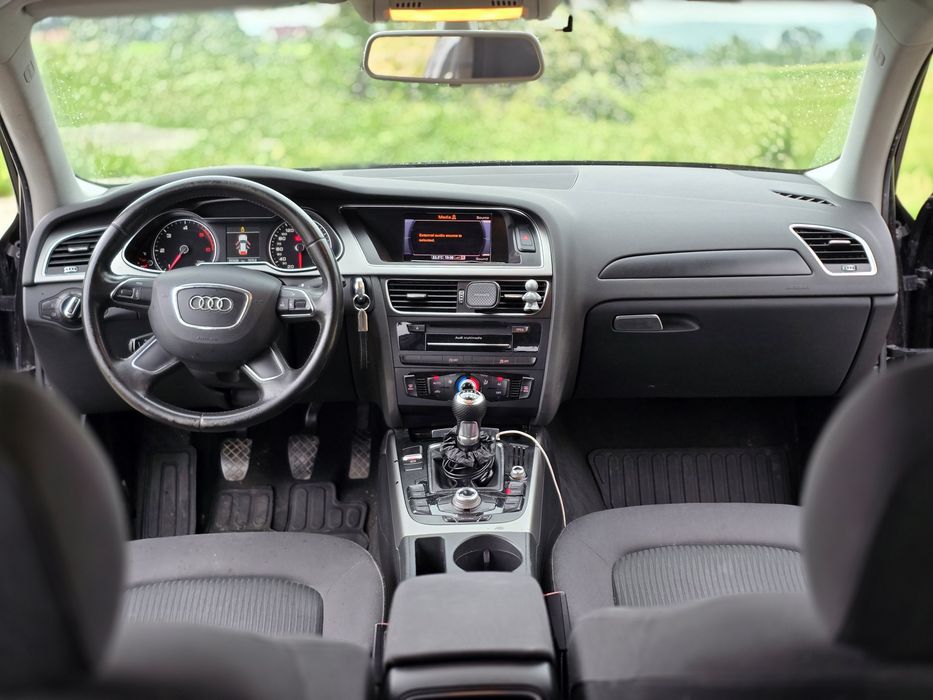 Vand Audi A4 B8.5 Avant 2.0tdi 136cp negociabil