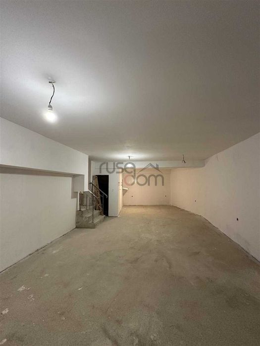 Продава се  в Русе, Център -  кв.м за 0 €/ - Снимка #5