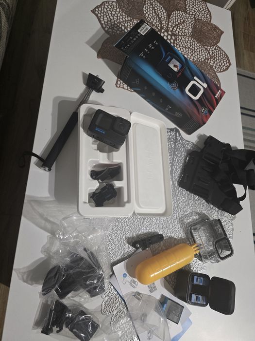 Vand Camera acțiune Go Pro Hero 10 Black in stare impecabila