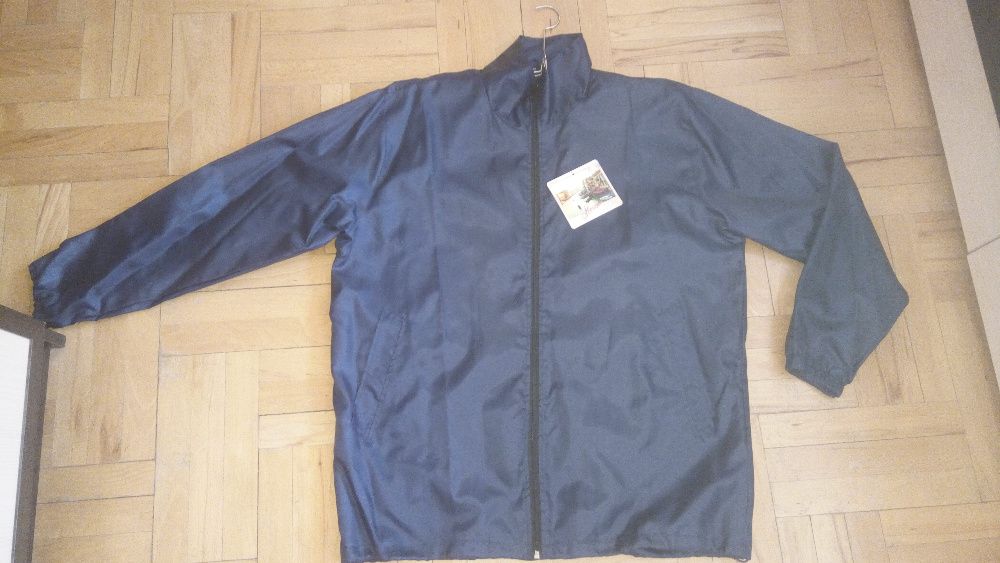 НОВО непромокаемо яке с ПОДАРЪК тениска / блуза по избор