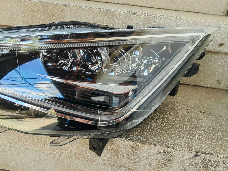 Фар Seat Ibiza 6F LED ляв / Фар Сеат Ибиза 6Ф Оригинален