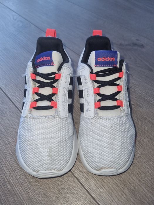 Incaltari Adidas