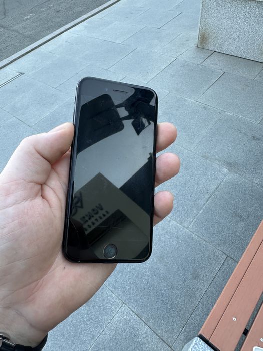 iPhone 7 32g/100%