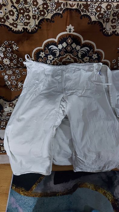 Продам кимоно и обмундирование.