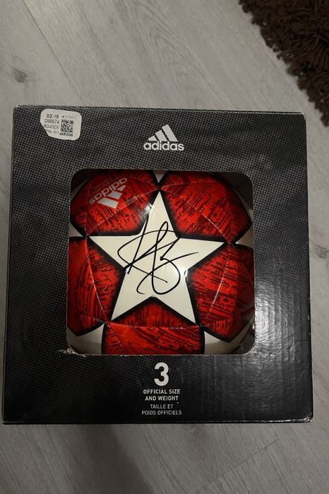 Minge adidas Champions League cu autograf Jude Bellingham