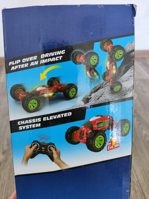 Продам машинку на пульту