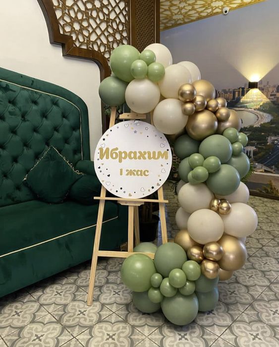 Фотозона на мольберте