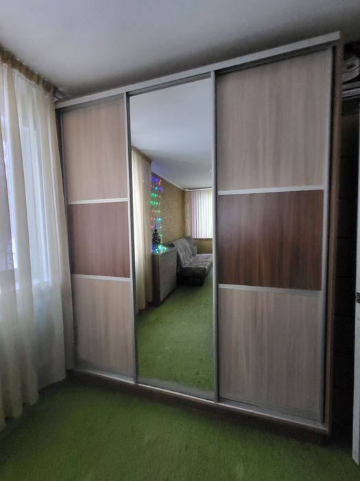 Продам комплект Шкаф+комод