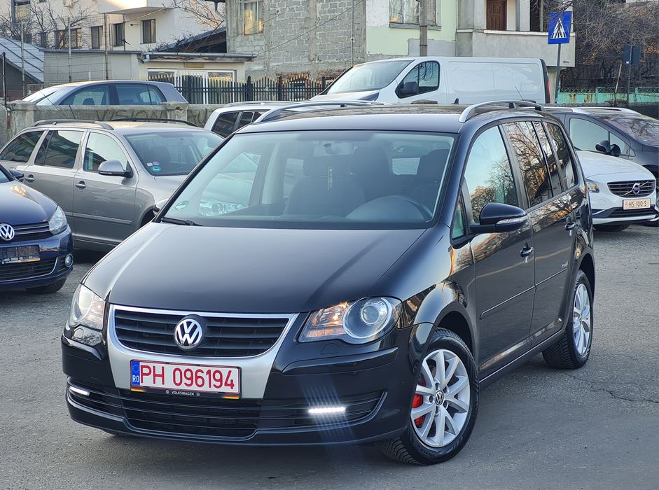 VW Touran Freestyle ~ 7 Locuri ~ Euro5 ~ Navi , Klimă , Xenon , Led , Jante ~ Imp Germania