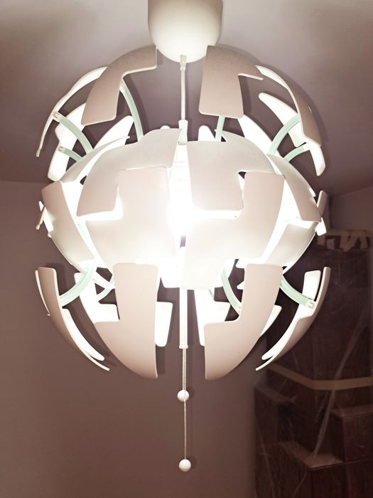 Lustra Ikeea sfera