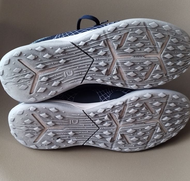 Детски футболни обувки Kipsta