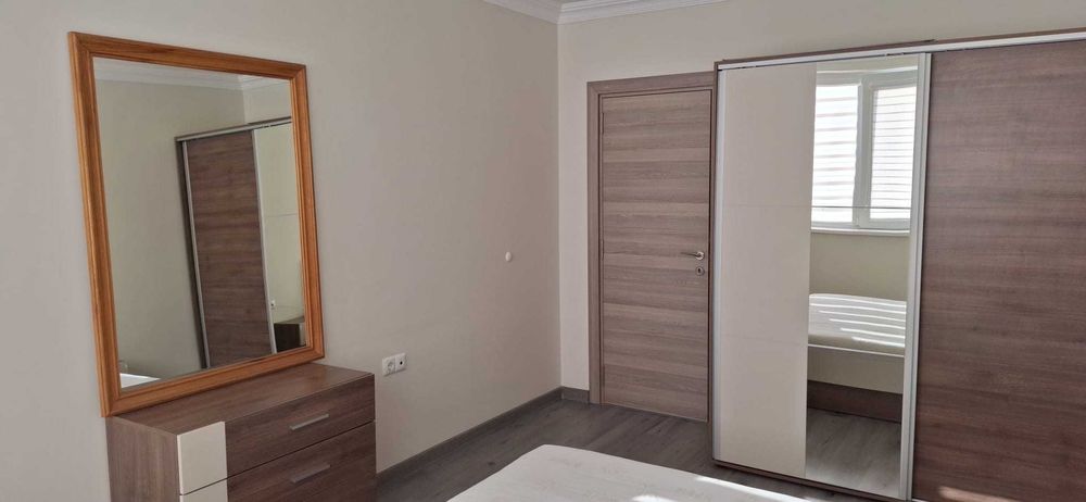 Дава се под наем Двустаен апартамент в Разград, Лудогорие - 62 кв.м за 433.5 € - Снимка #2