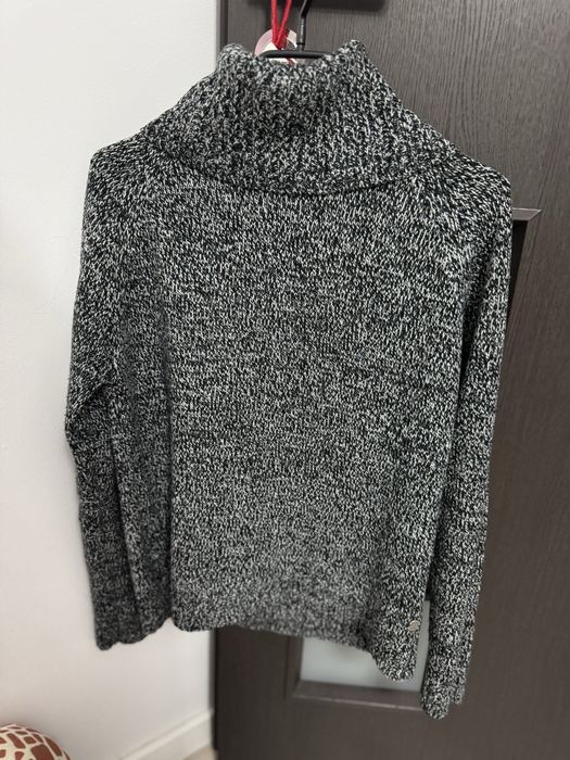 Pulover LeeCooper, marimea xs, in stare foarte buna.