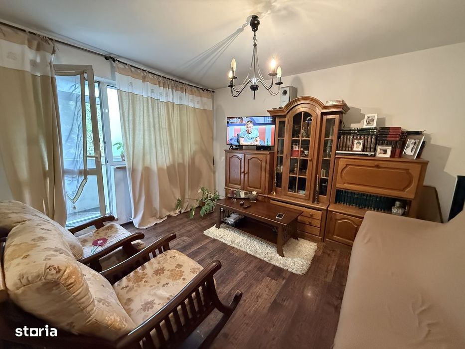 Apartament 3 camere zona Piata Centrală