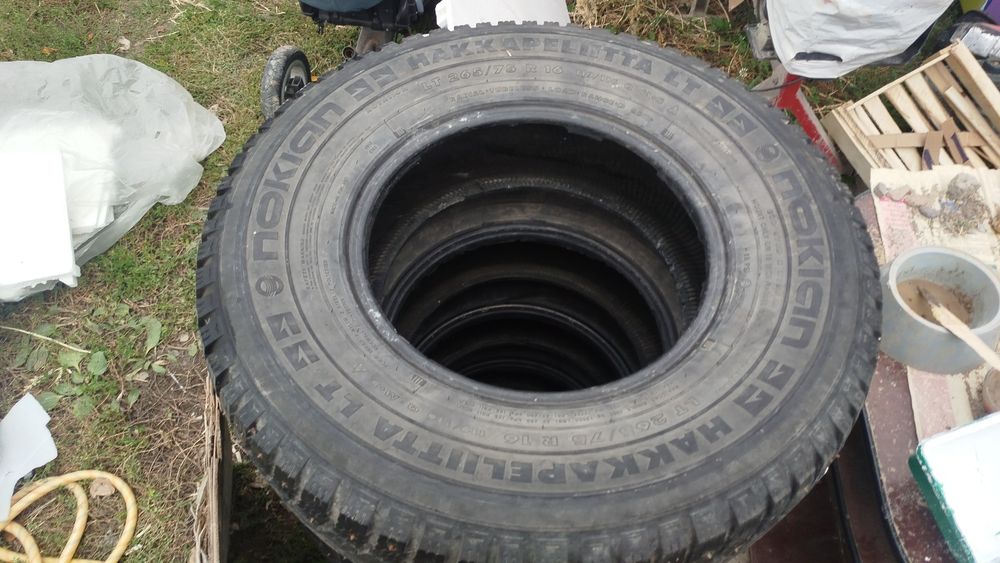 Nokian LT 265/75 R16