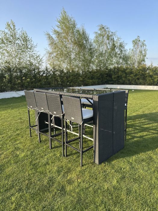 Set bar grădină 9 piese poliratan negru, NEFOLOSIT — masă + 8 scaune bar, blat sticlă securizată