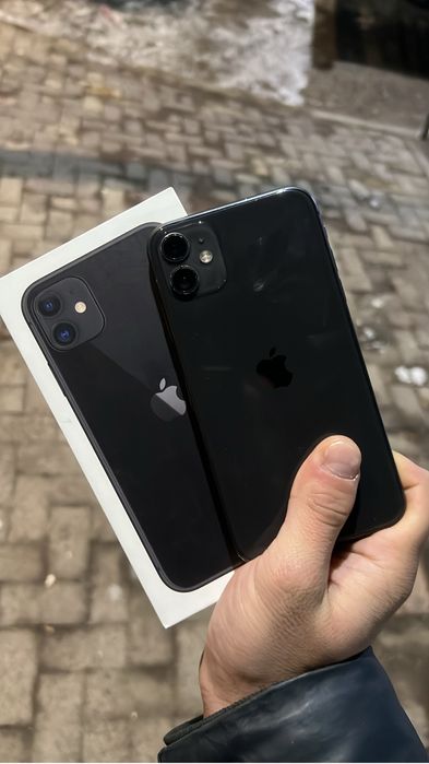 Айфон 11 идеал.