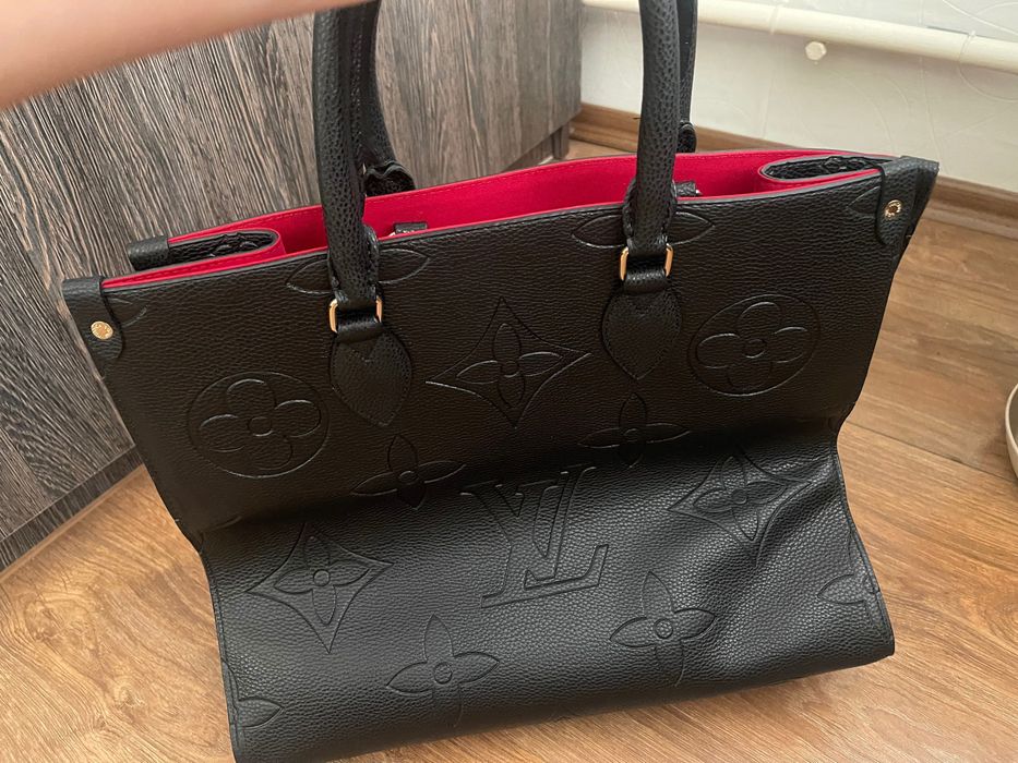 Черна дамска чанта