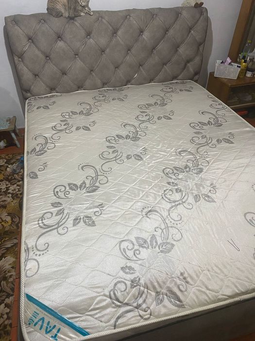 Кровать двуспалка почти новая