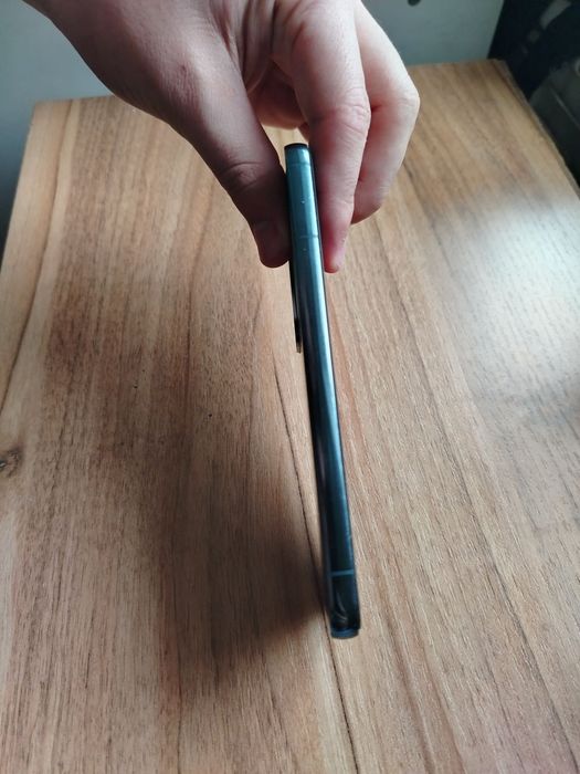 Samsung s22 5g yaxshi holatda