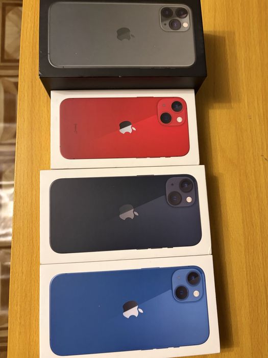 Vand Set 4 Cutii iPhone 2x iPhone 13, 1 13 Mini, 1 11 Pro