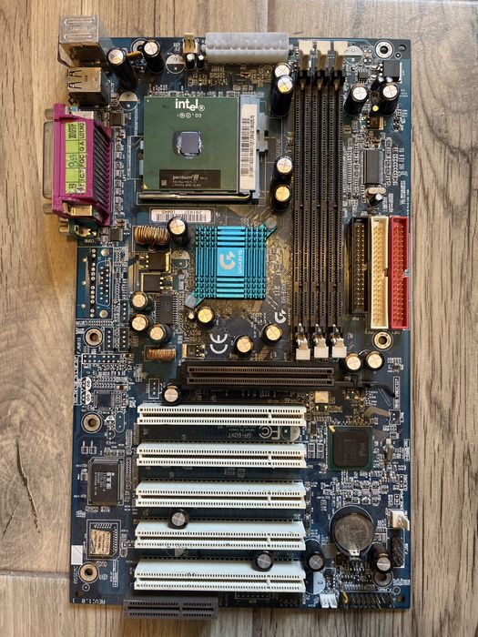 Placi video si alte componente PC vintage