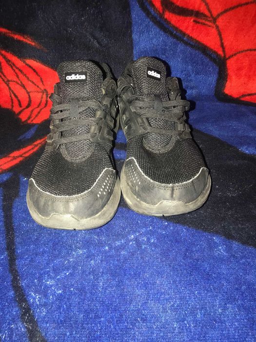 vand adidas marimea 39