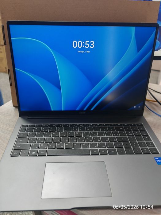 Продам 16" Ноутбук HONOR MagicBook X16 серый