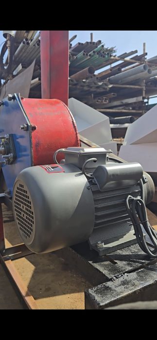 Молотковая КамнеДробилка по кварцу