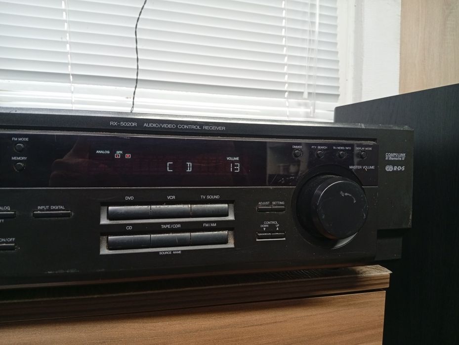 5.1 канален ресивър JVC