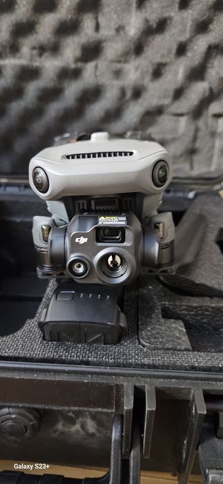 Продам дрон с тепловизором mavic 3t.