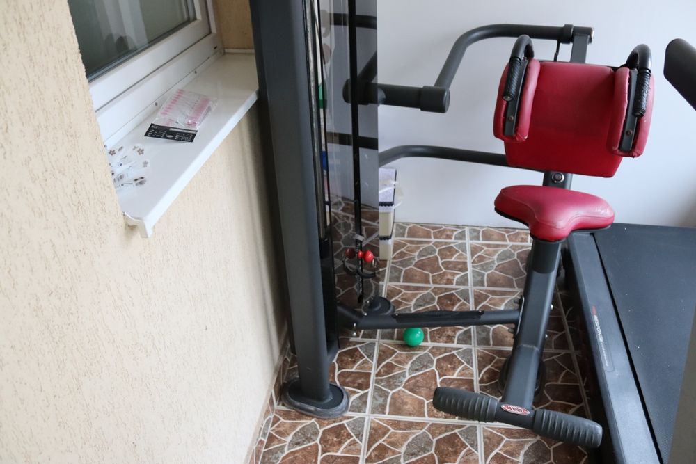 Vând 2 aparate profesionale de fitness