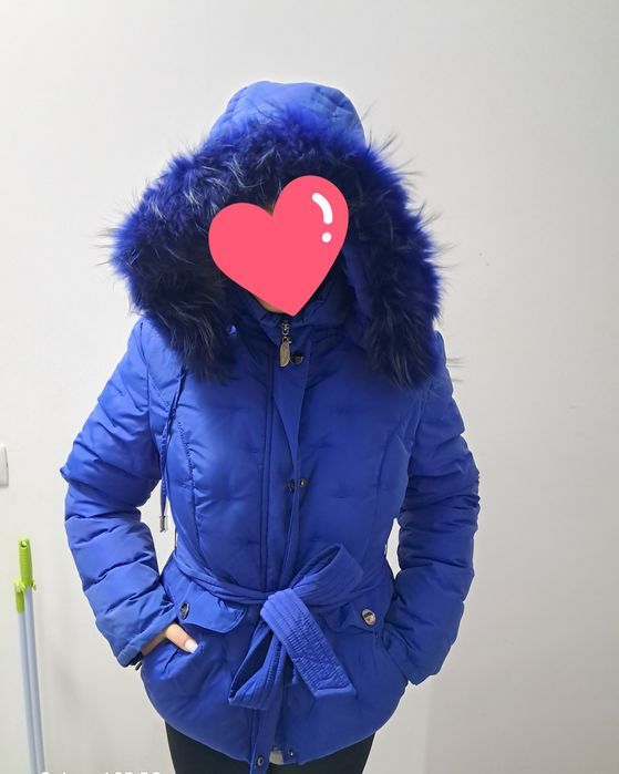 Vând geacă dama cu puff  la interior ,pt iarnă