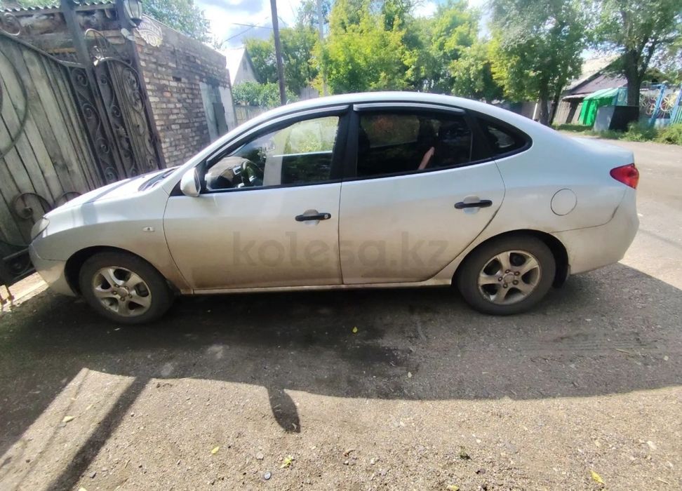 Продам машину срочно