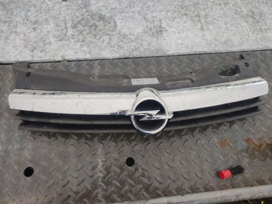 Решетка за Опел астра х 2004-2010г opel astra h