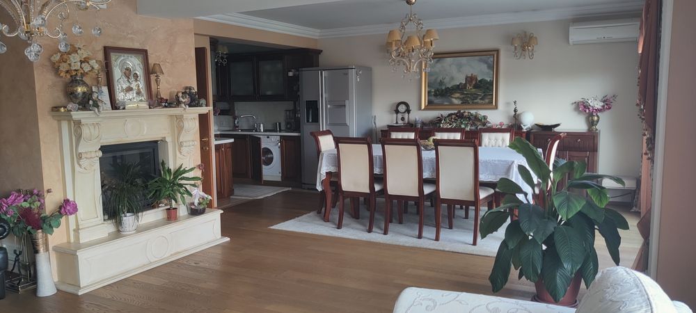 Прекрасен тристаен апартамент на метри от парк Бистрица