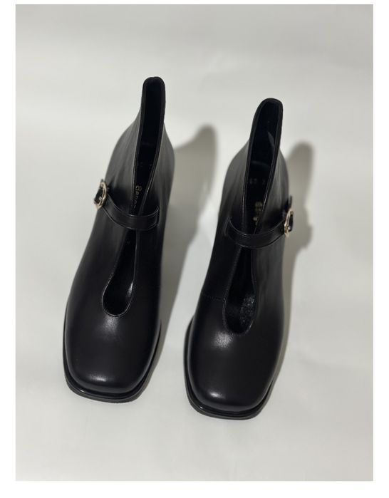 Продам черные ботильоны