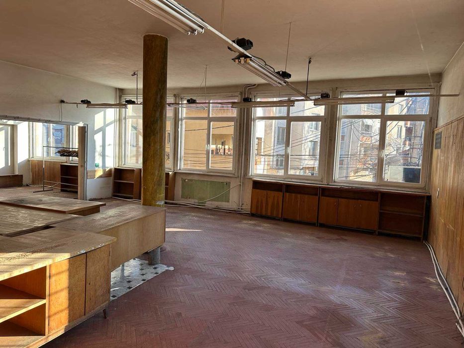 Дава се под наем Зала за събития в Етрополе -  кв.м за 62.73 € - Снимка #1