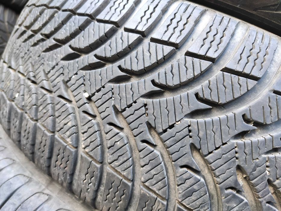 4бр Зимни гуми 205 60 16 - Michelin
