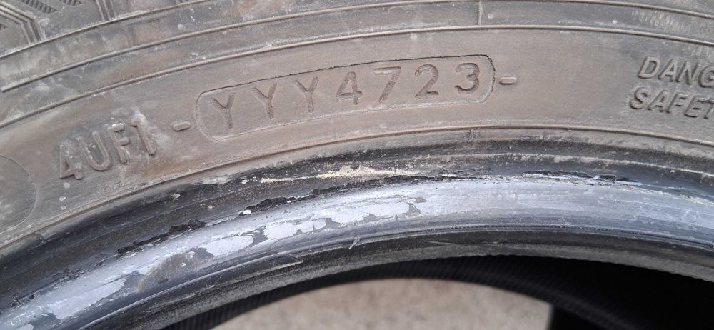 2 бр. Гуми Yokohama 215 60 16